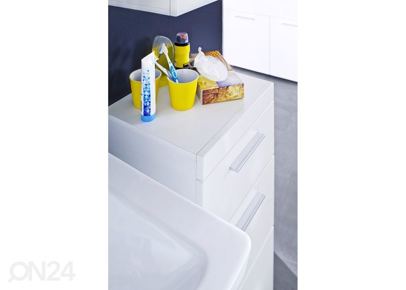 Комплект в ванную Amanda увеличить