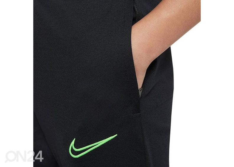 Комплект детской спортивной одежды Nike Dri-FIT Academy 21 увеличить