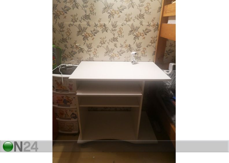 Компьютерный стол Pepe увеличить