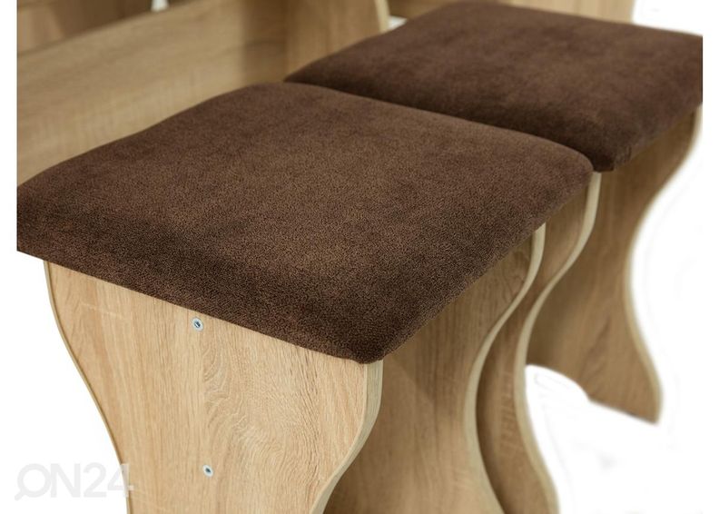 Кухонный уголок увеличить