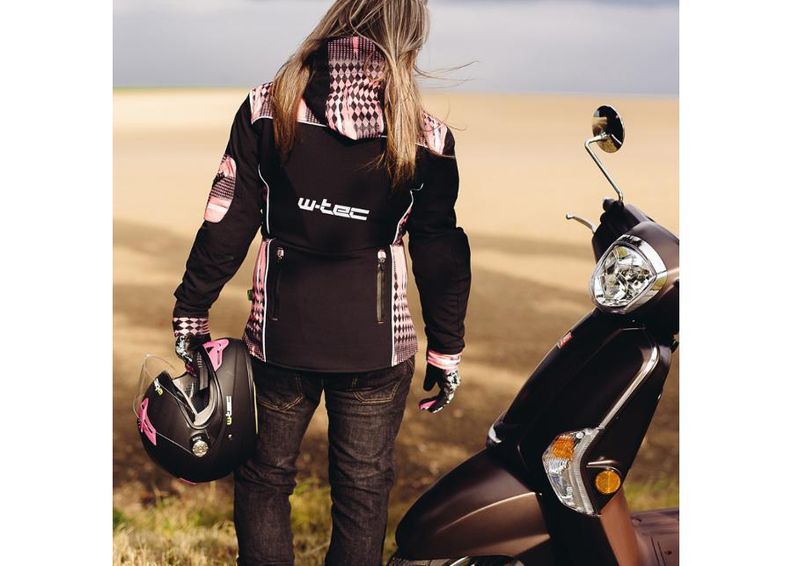 Мотоциклетный шлем W-TEC увеличить