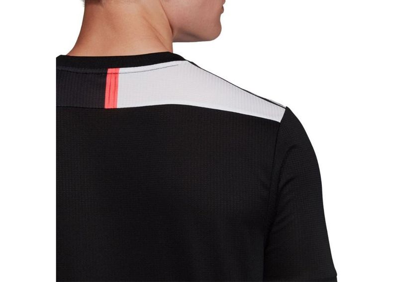 Мужская спортивная футболка Adidas Juventus Home Authentic M DW5456 увеличить