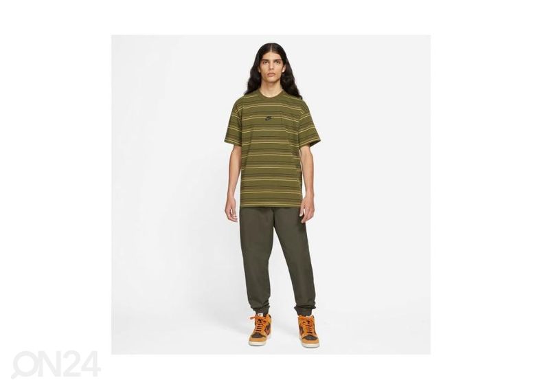 Мужская футболка Nike NSW Premium Essentials увеличить