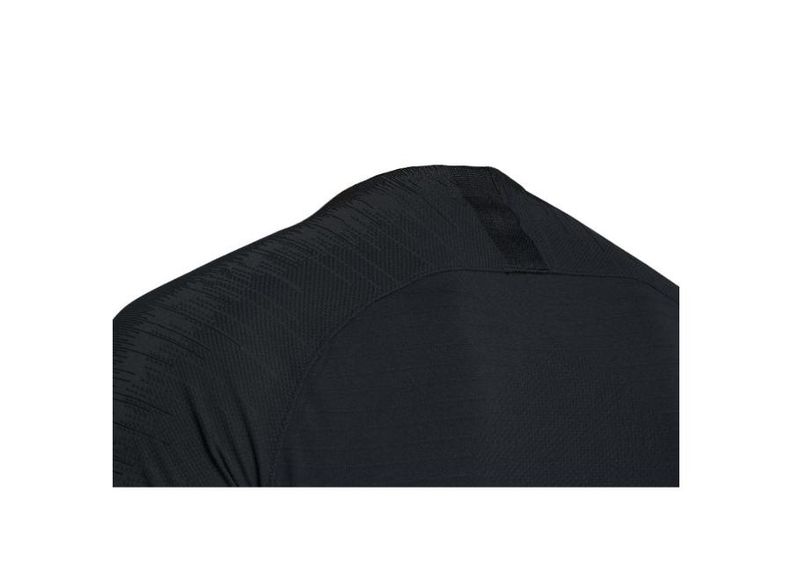 Мужская футболка Nike Vapor Knit Strike Top M 892887-010 увеличить