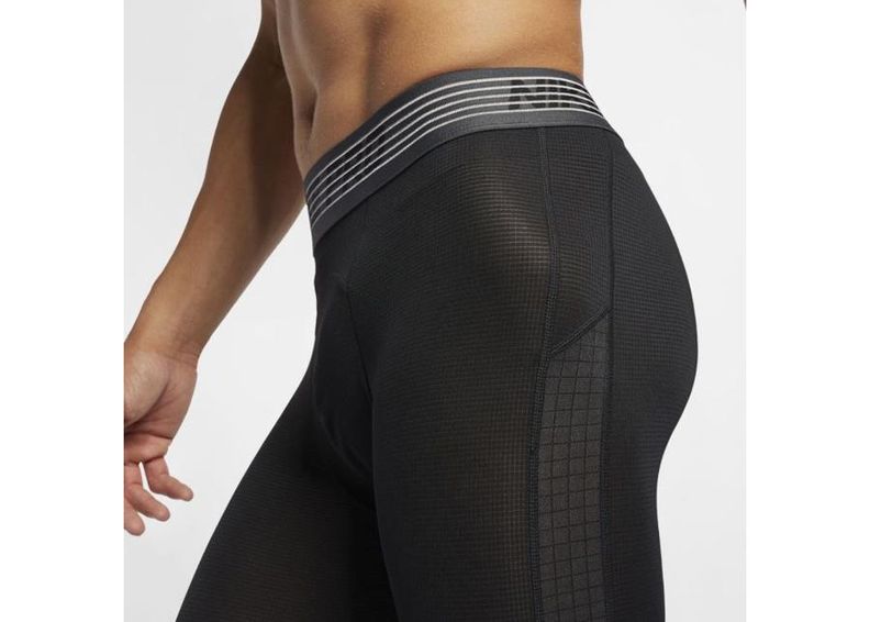 Мужские спортивные рейтузы Nike Pro 3/4 Tights M AO1799-010 увеличить