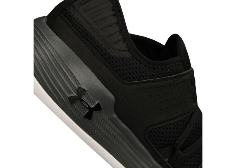 Мужские тренировочные кроссовки Under Armour Showstopper 2.0 M 3020542-005 увеличить