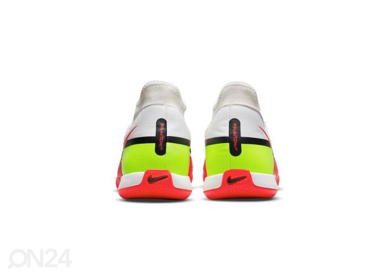 Мужские футбольные бутсы Nike Phantom GT2 Academy DF IC увеличить