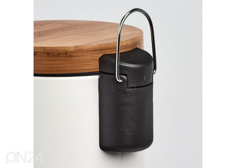 Мусорник увеличить