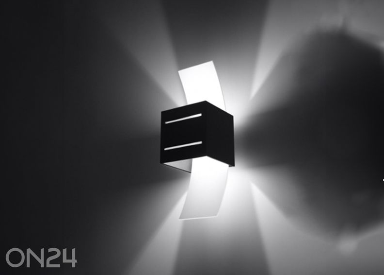 Настенный светильник Loreto, черный увеличить