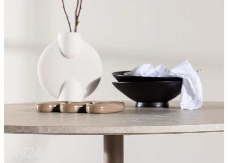 Обеденный стол Lycke увеличить