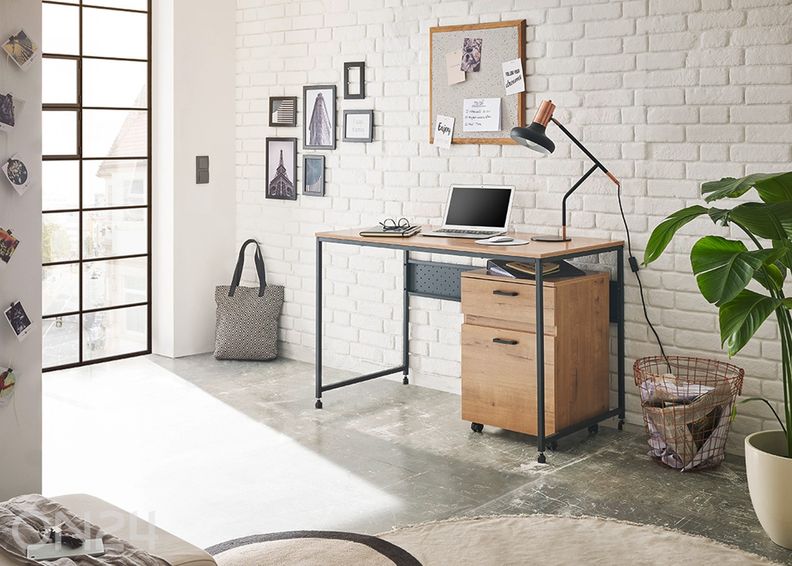 Письменный стол Corinth увеличить