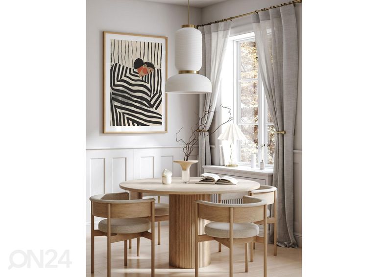 Постер Полосатая женщина 21x30 см увеличить