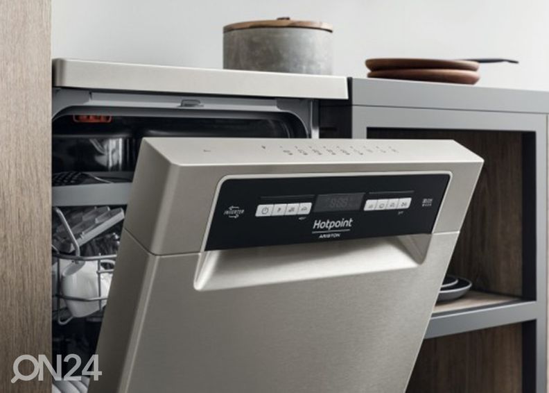 Посудомоечная машина Hotpoint-Ariston HSFO3T223WCX увеличить