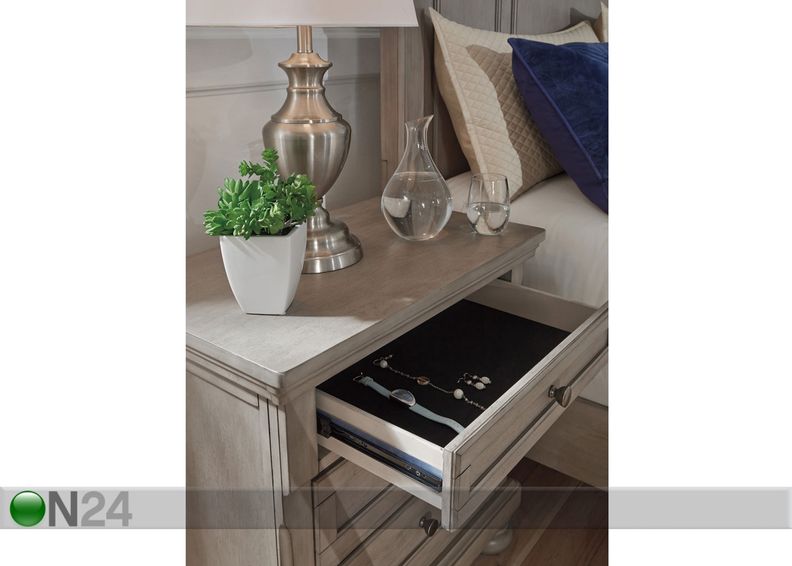 Прикроватная тумба увеличить