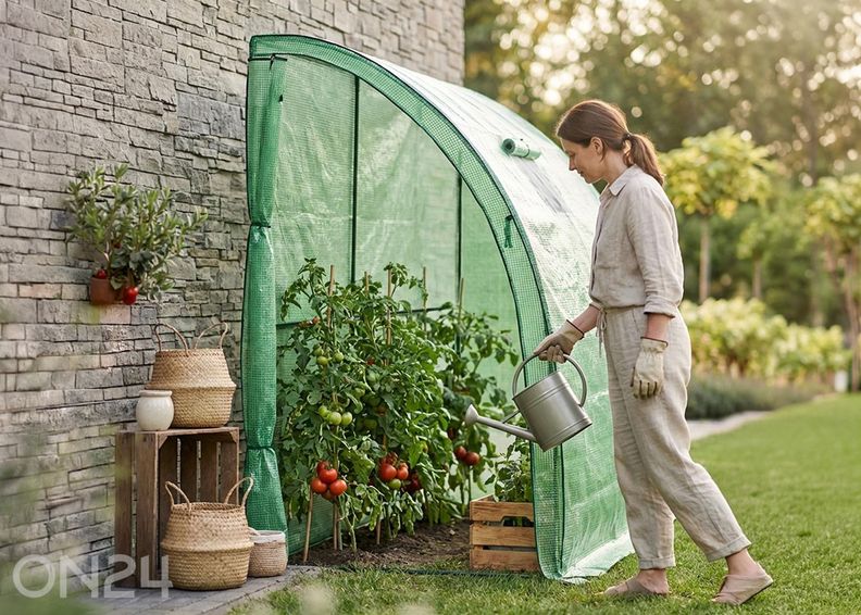 Пристенная теплица 2 м² увеличить