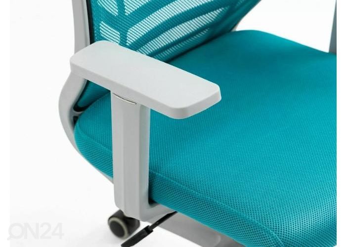 Рабочий стул увеличить