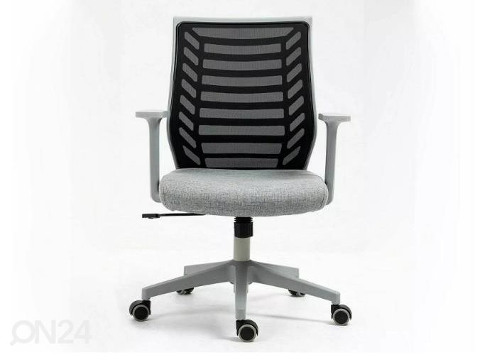 Рабочий стул увеличить