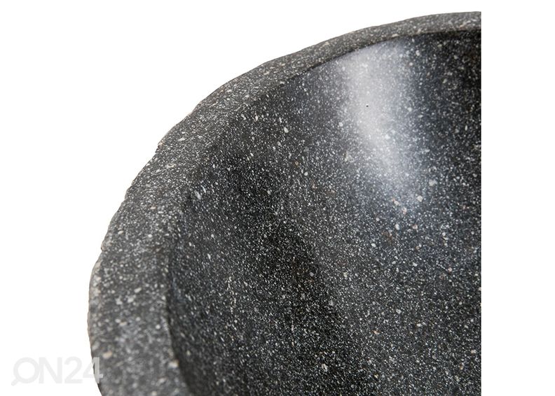 Раковина из речного камня увеличить