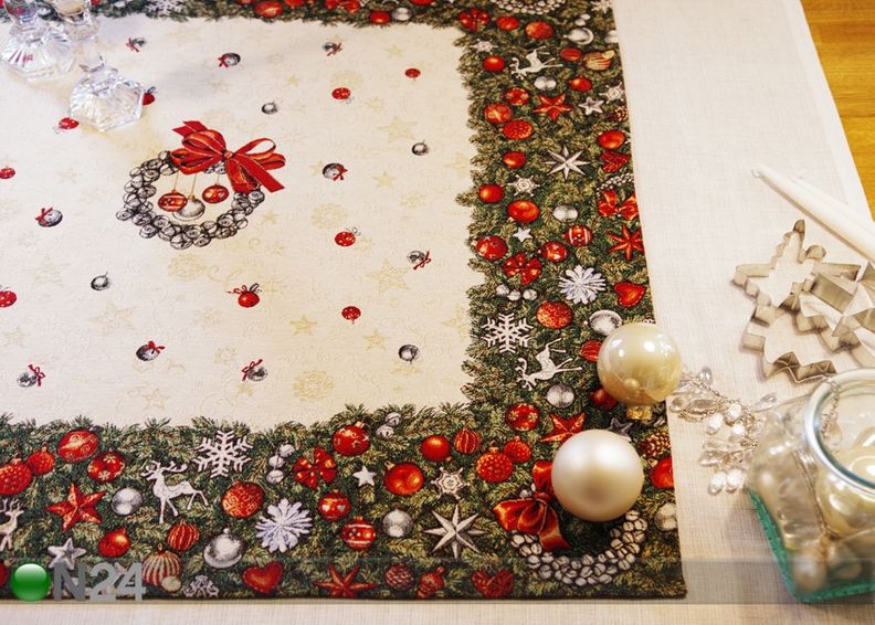 Рождественская скатерть из гобелена Spruce 100x100 cm увеличить