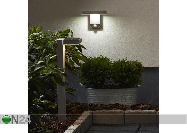 Садовый светильник с солнечной панелью увеличить