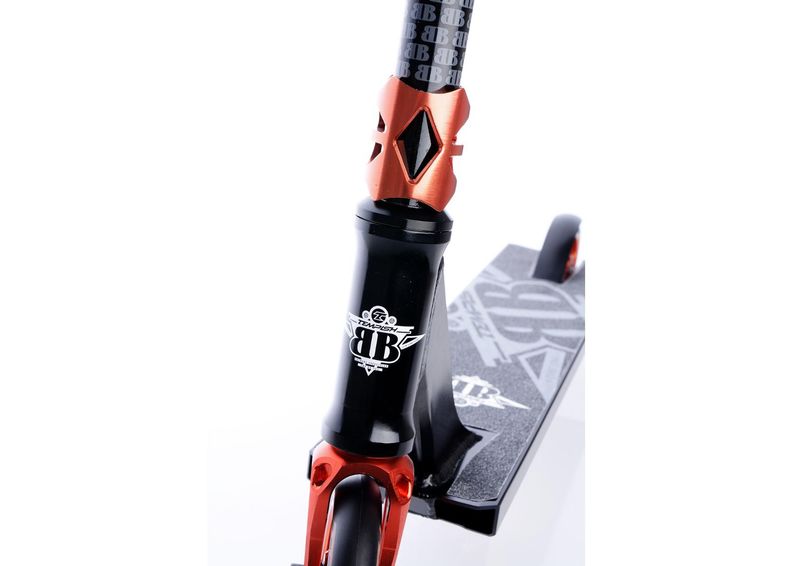 Самокат для трюков BIG BOY Tempish увеличить