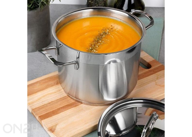 Стальная кастрюля с крышкой Anett, диаметр 20 см, объем 4,6 л увеличить