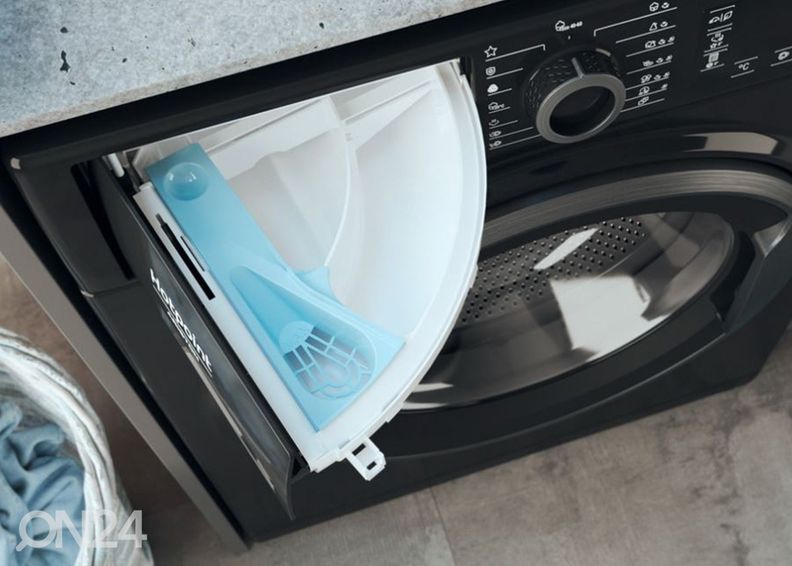 Стиральная машина Hotpoint-Ariston NLCD946BSAEUN увеличить