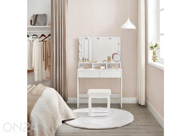 Туалетный столик увеличить