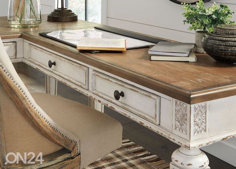 Угловой рабочий стол увеличить