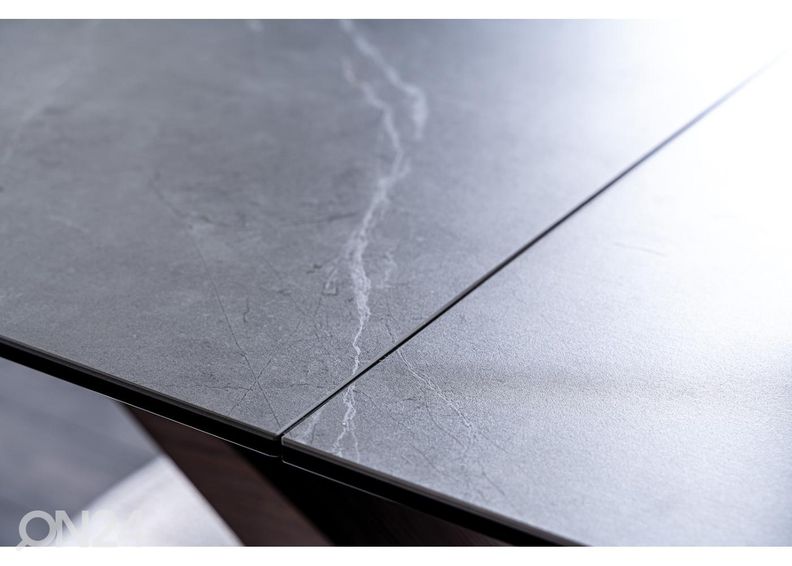 Удлиняющийся обеденный стол 180-240x95 cm увеличить