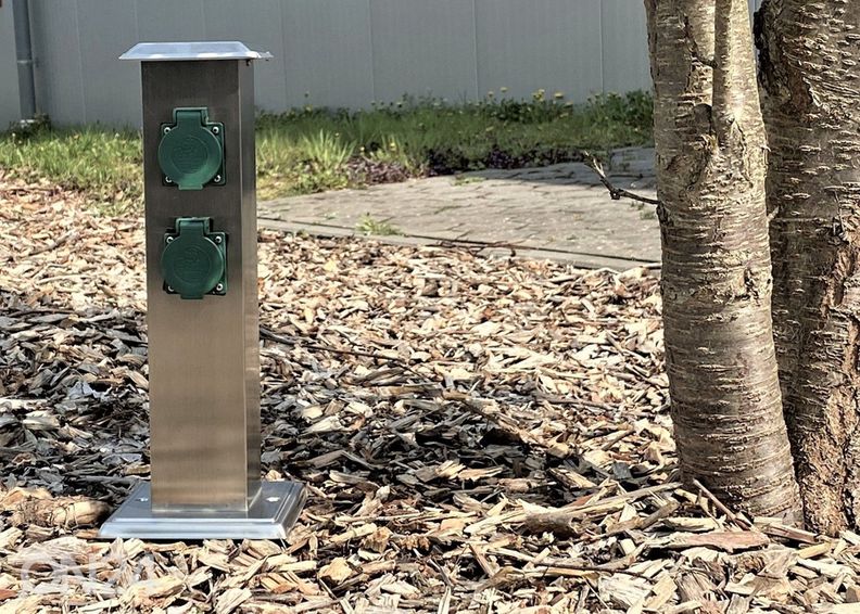 Уличный блок штекерных розеток Park 4 увеличить