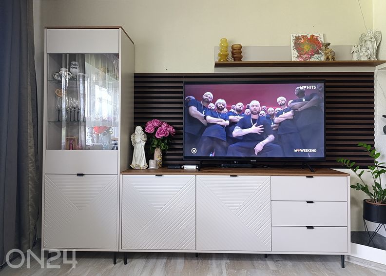 Шкаф-витрина Evo увеличить