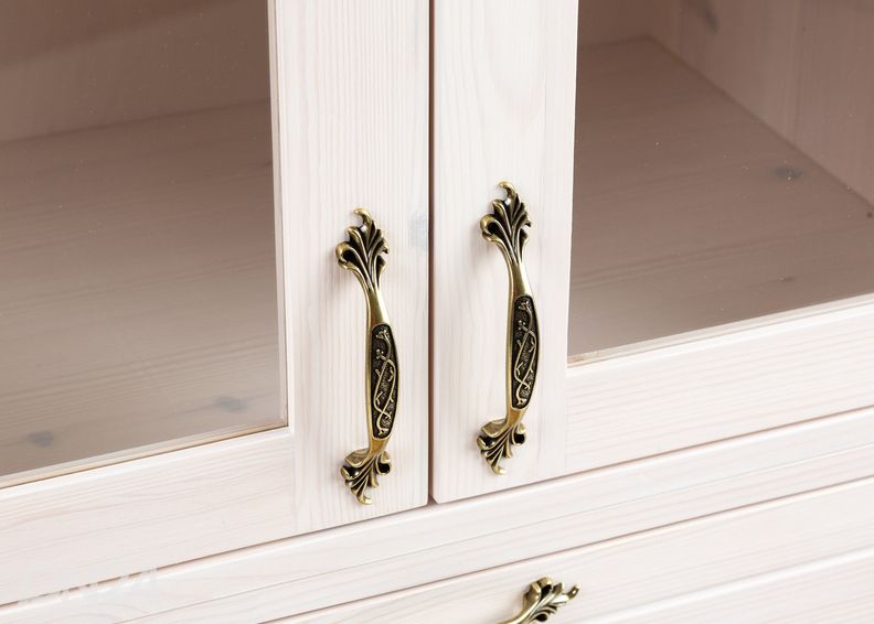 Шкаф-витрина Valencia увеличить