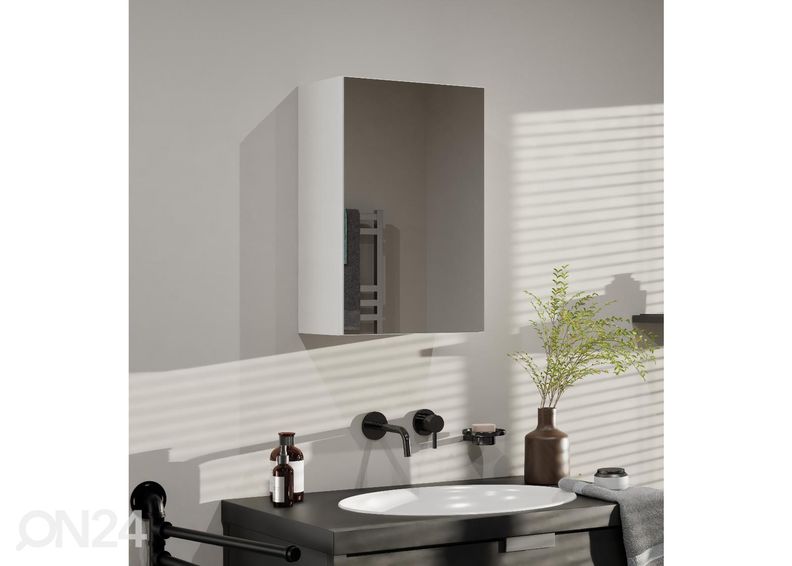 Шкаф в ванную с зеркалом увеличить