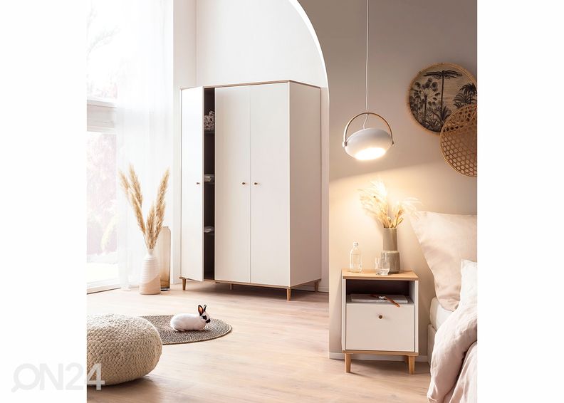 Шкаф платяной Hilda 119 cm увеличить