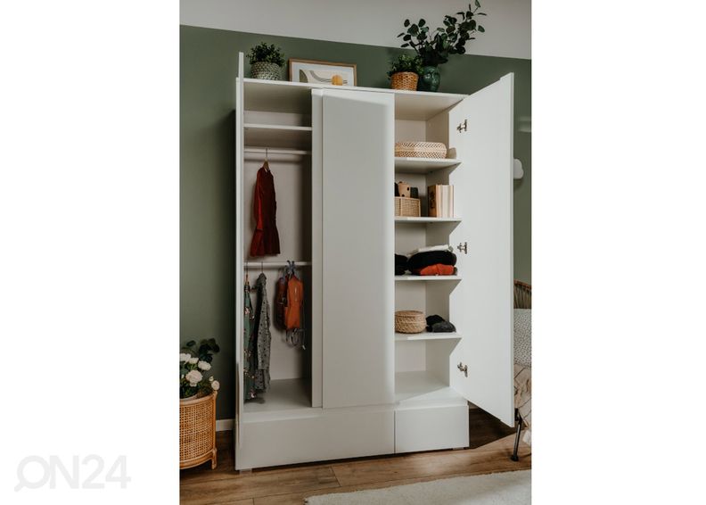 Шкаф платяной Image увеличить