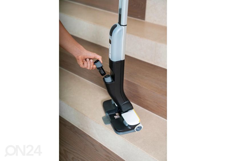 Электрошвабра Kärcher FC 4-4 со сменными аккумуляторами увеличить