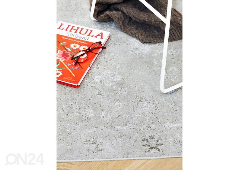 Narma вискозный ковер Maya silver 65x135 см увеличить