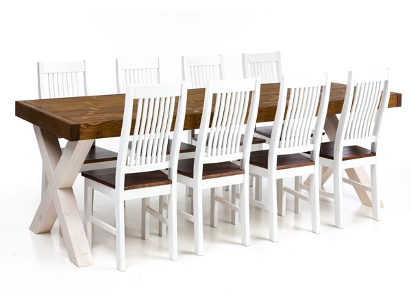 Обеденный стол и 8 стульев