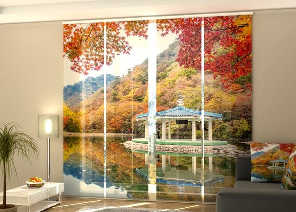Полузатемняющая панельная штора Autumn in South Korea 240x240 см
