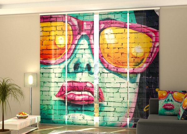 Полузатемняющая панельная штора Graffiti in Birmingham 240x240 см