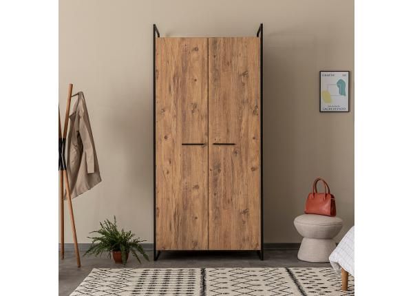 Шкаф платяной