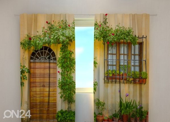 Полузатемняющая штора Flowers by the door 240x220 cm