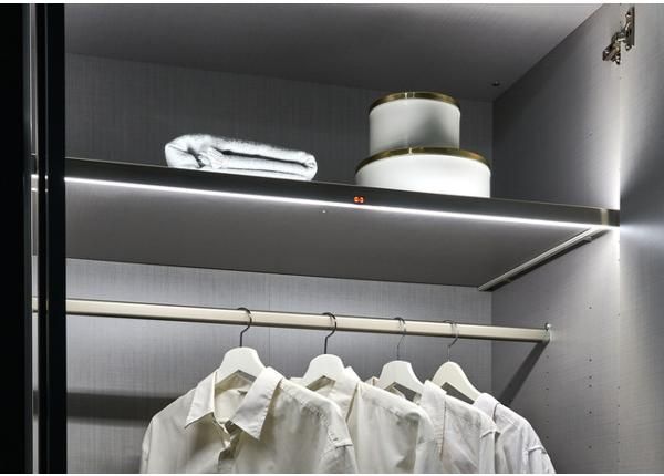 LED-светильники Alicante для шкафа