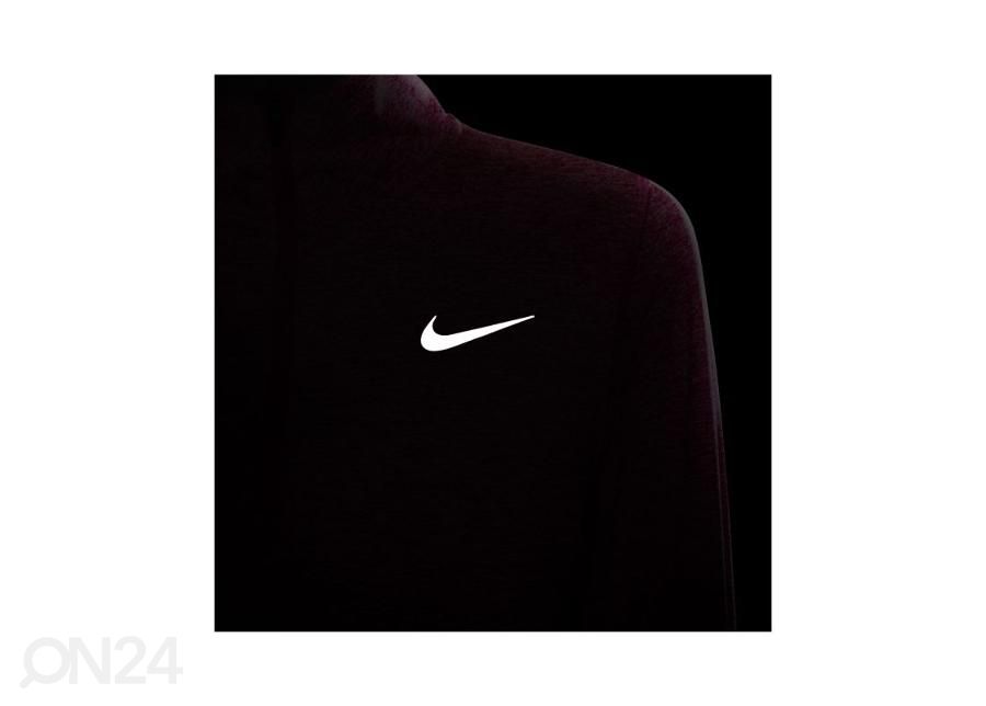 Женская спортивная рубашка Nike Dri-FIT Element увеличить
