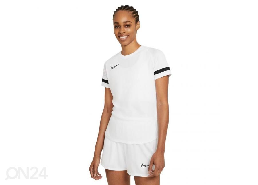 Женская спортивная футболка Nike Dri-Fit Academy увеличить