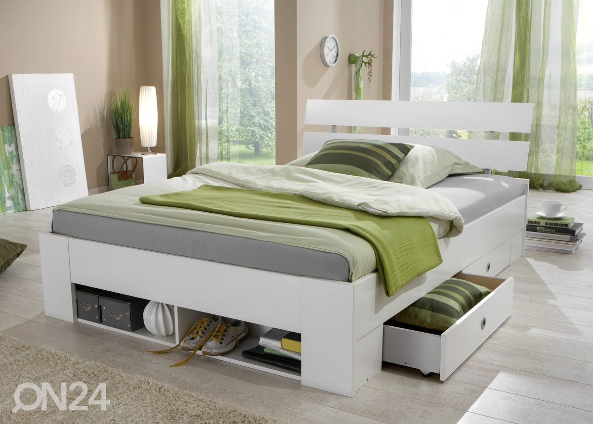 Кровать Rocco 140x200 см увеличить