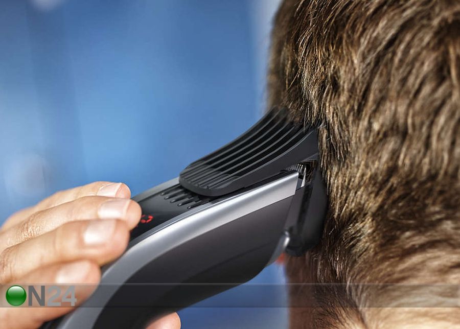 Машинка для стрижки волос Philips 7000 серия увеличить