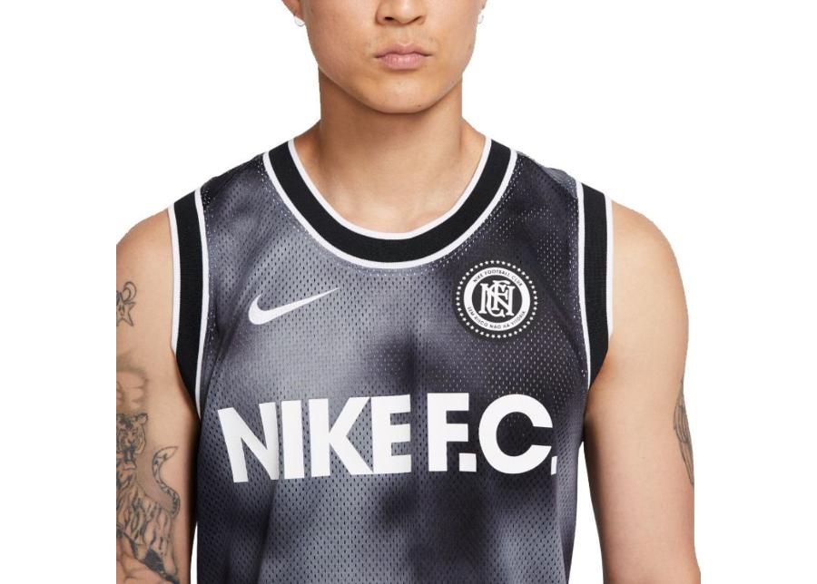 Мужская баскетбольная футболка Nike F.C. M AQ1545-010 увеличить