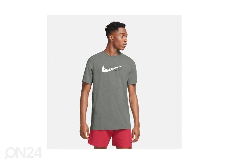 Мужская футболка Nike Dri-FIT Athlete Training увеличить